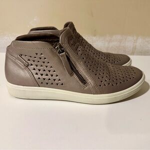 Ecco Women's Bronze Slip-On Shoes